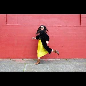 Anthropologie NWT GOLD skirt midi